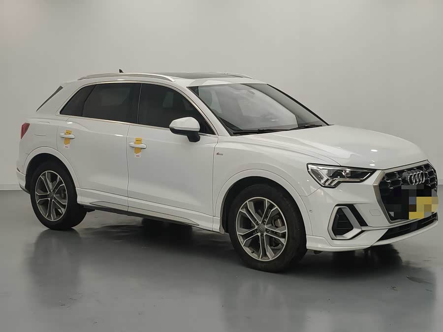 Audi Q3 2021