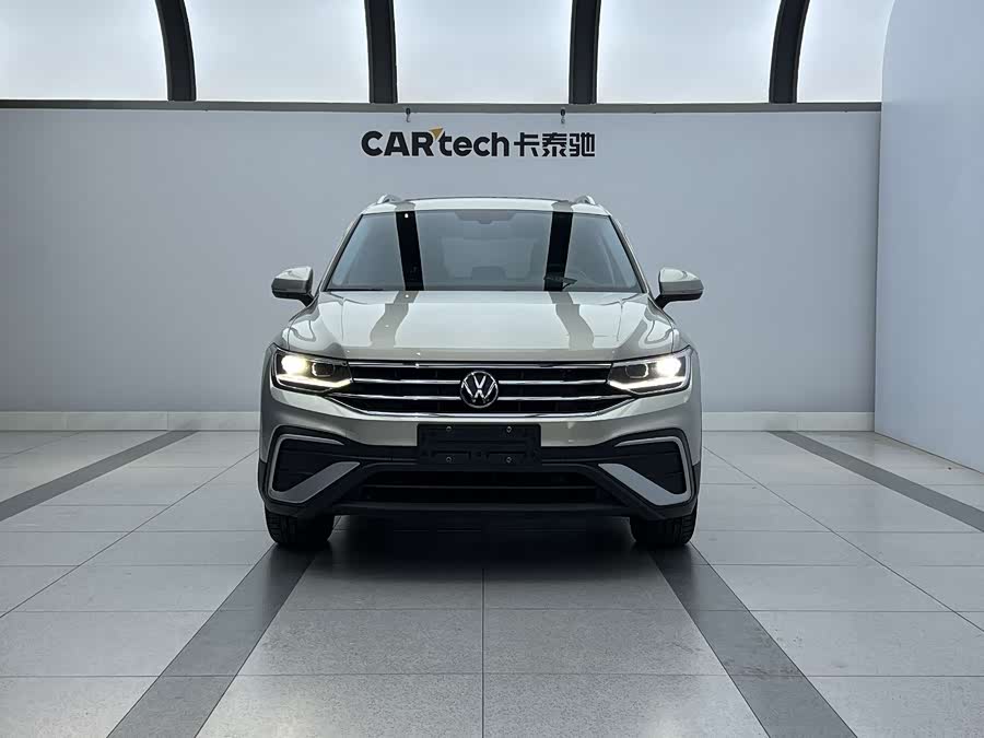Volkswagen Tiguan L 2023 — фото 16