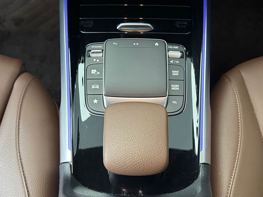 Mercedes-Benz GLB 2022 — фото 13