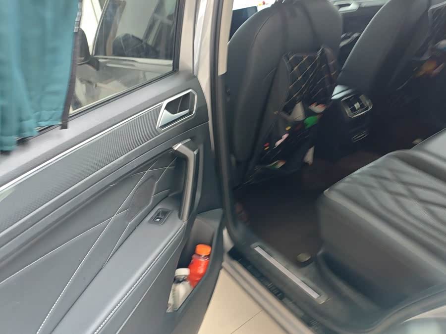 Volkswagen Tiguan L 2022