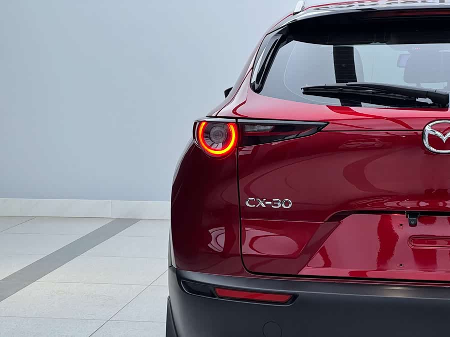 Mazda CX-30 2021 — фото 23