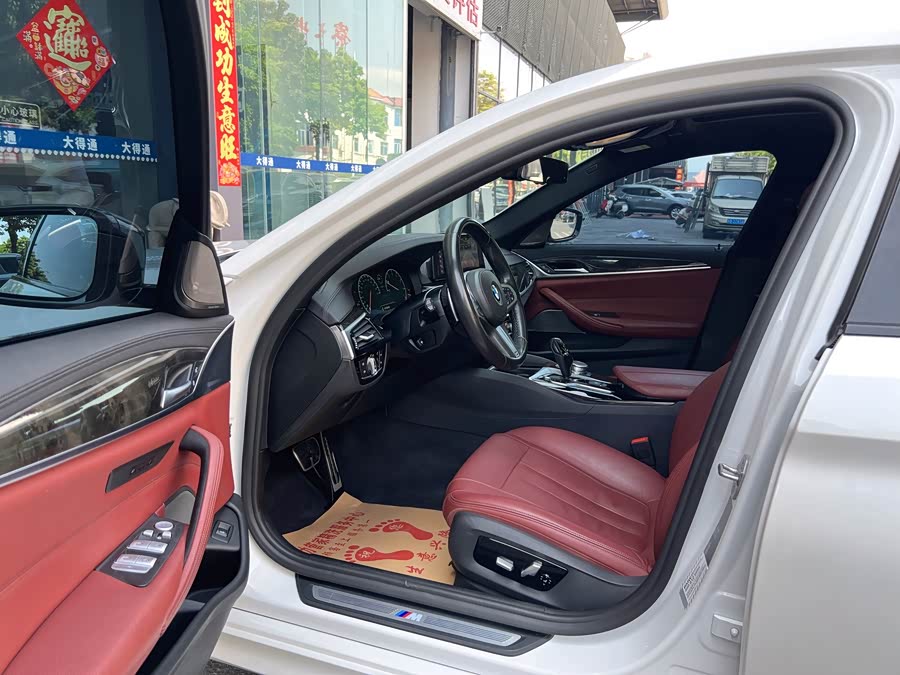 BMW 5 Series 2019