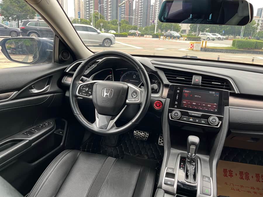 Honda Civic 2019 — фото 12
