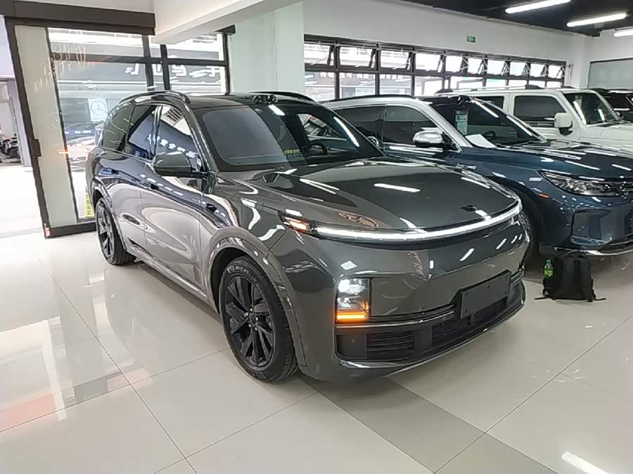Li Auto L8 2023