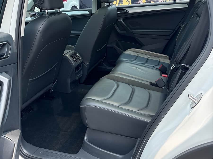 Volkswagen Tiguan L 2019 — фото 10