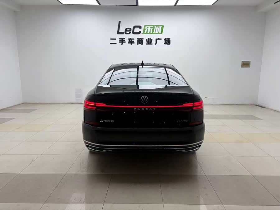Volkswagen Passat 2023
