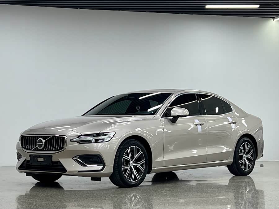 Volvo S60 2023