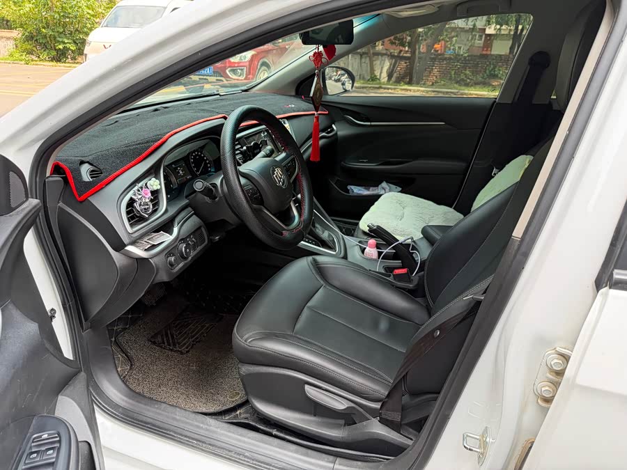 Buick Excelle 2021