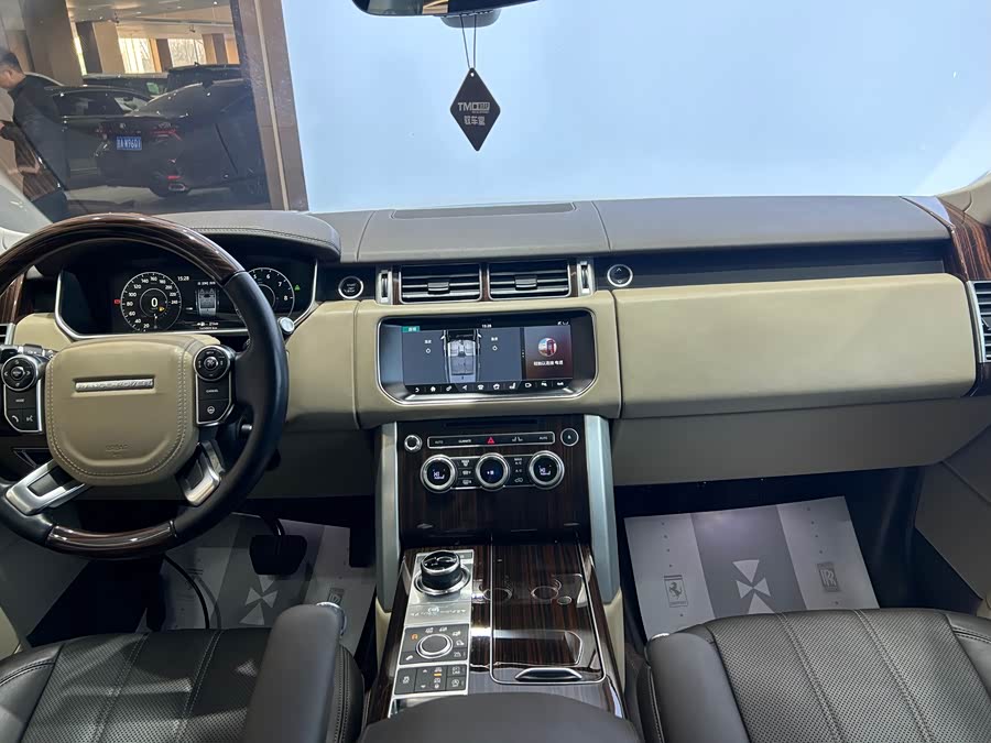 Land Rover Range Rover 2017 — фото 16