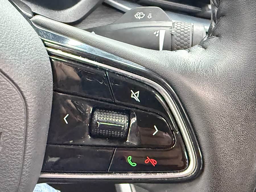 Geely Emgrand 2022 — фото 13