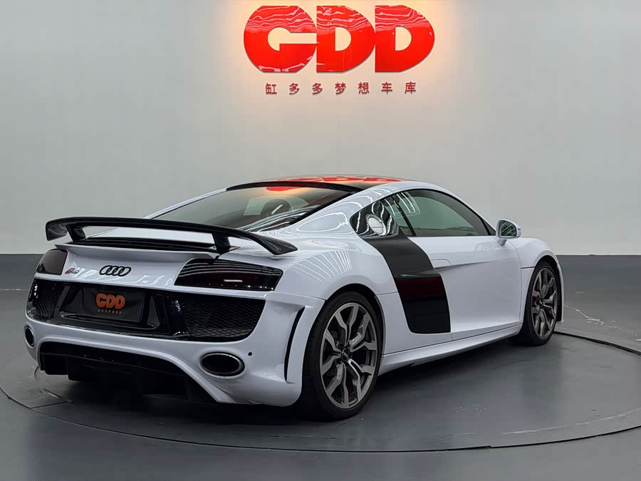 Audi R8 2010