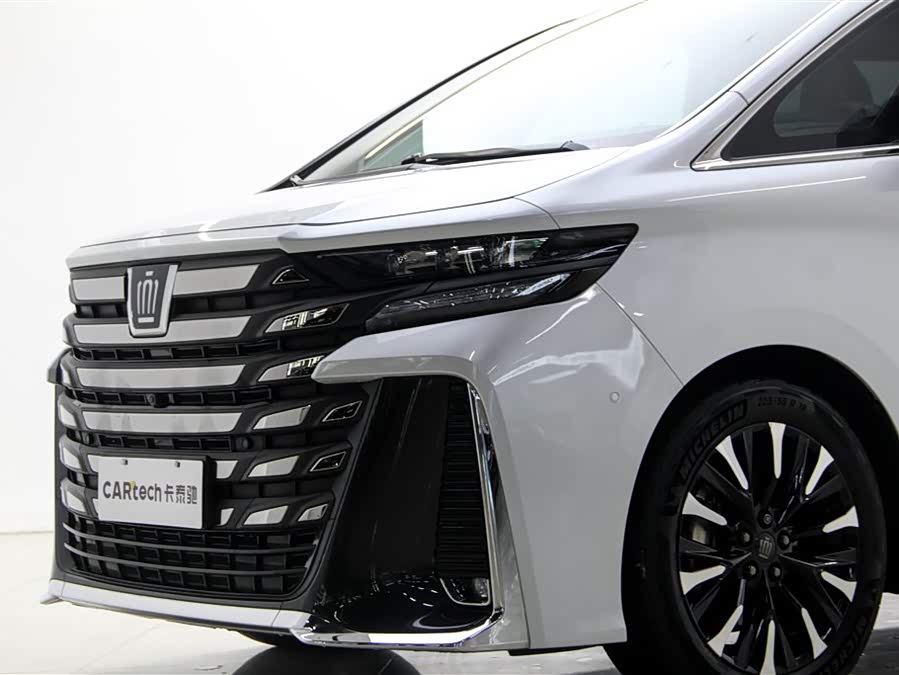 Toyota Vellfire 2024 — фото 8