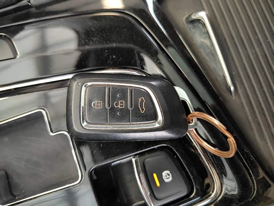 Dongfeng Fengshen AX7 2018 — фото 9