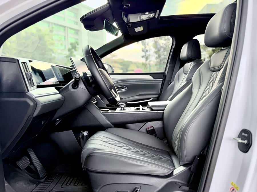 BYD Song L DM-i 2025