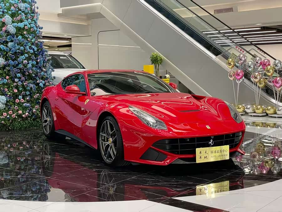 Ferrari F12berlinetta 2013