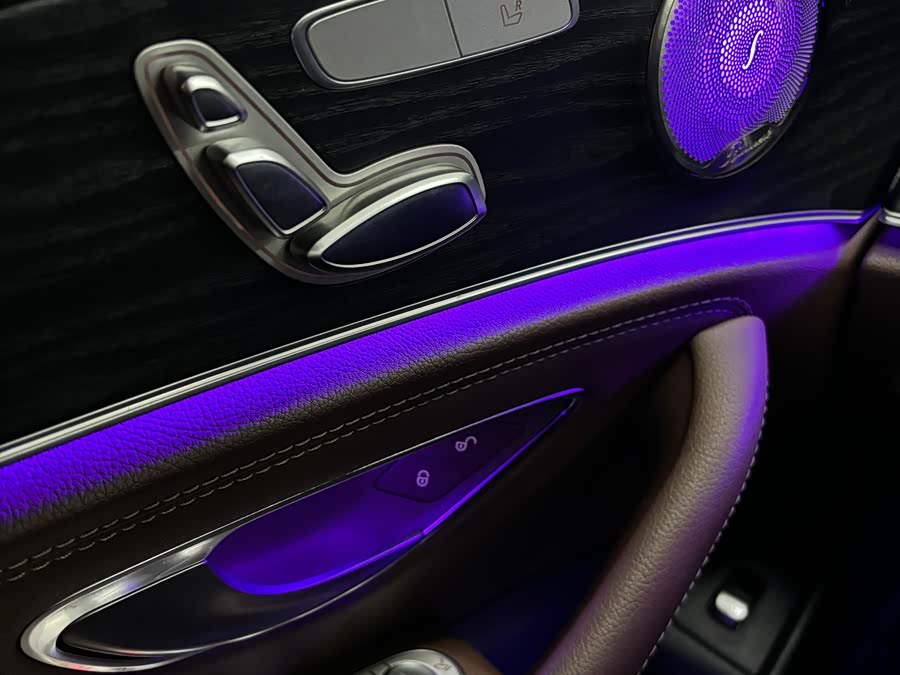 Mercedes-Benz E-Class 2022 — фото 15