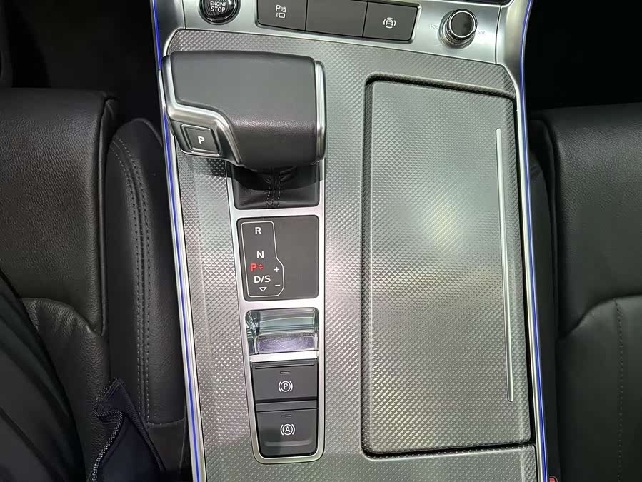 Audi A6L 2022 — фото 17