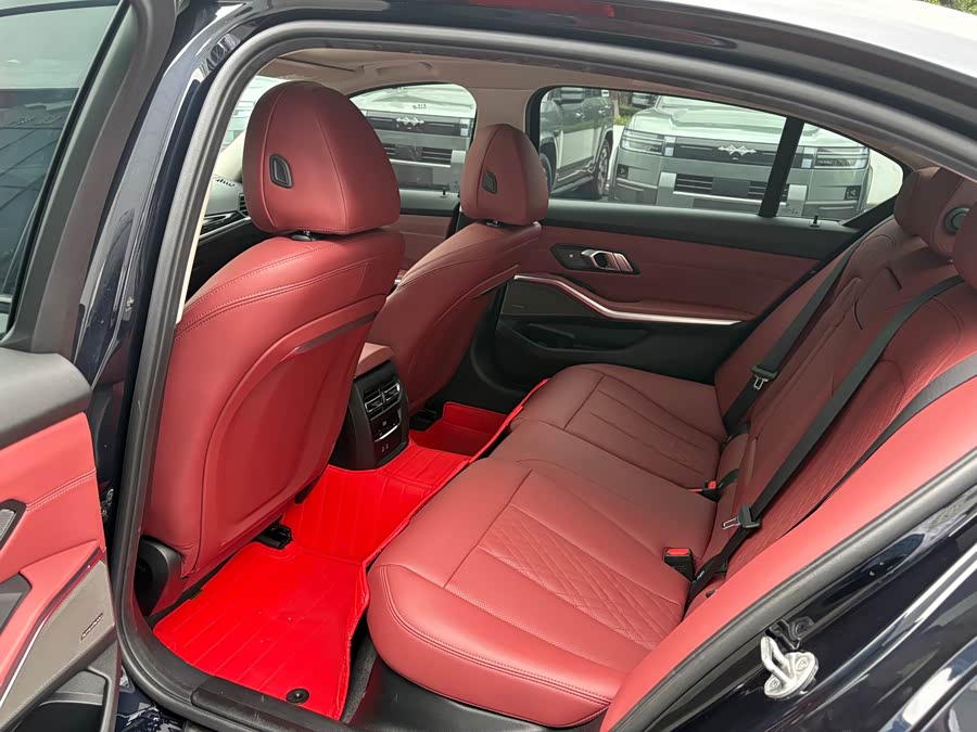 BMW 3 Series 2023