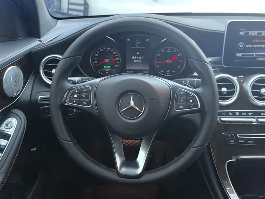 Mercedes-Benz GLC 2016 — фото 15