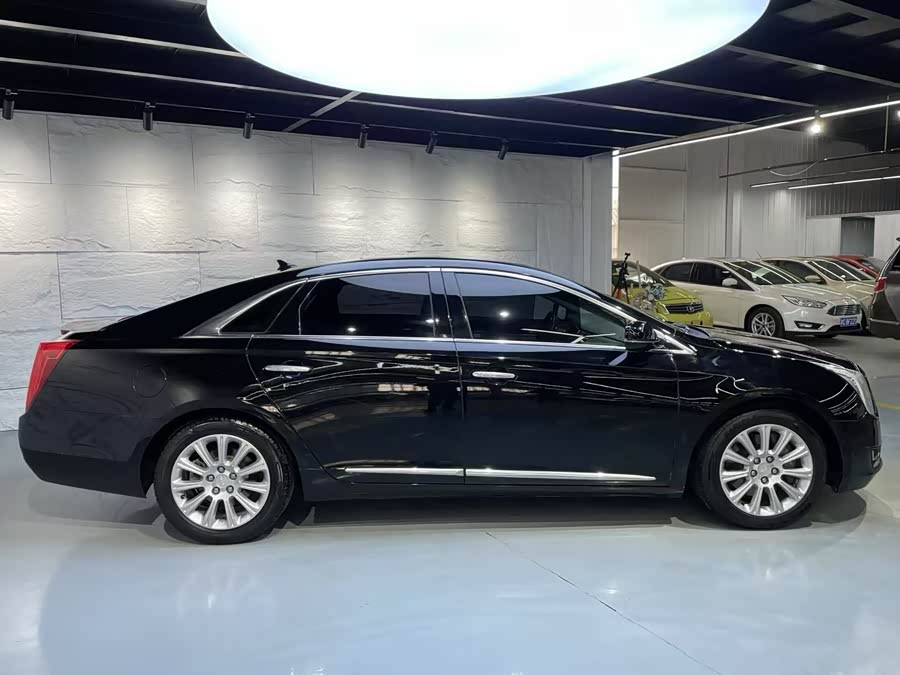 Cadillac XTS 2015