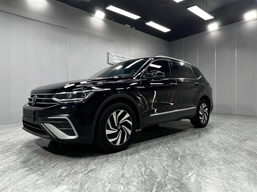 Volkswagen Tiguan L 2023