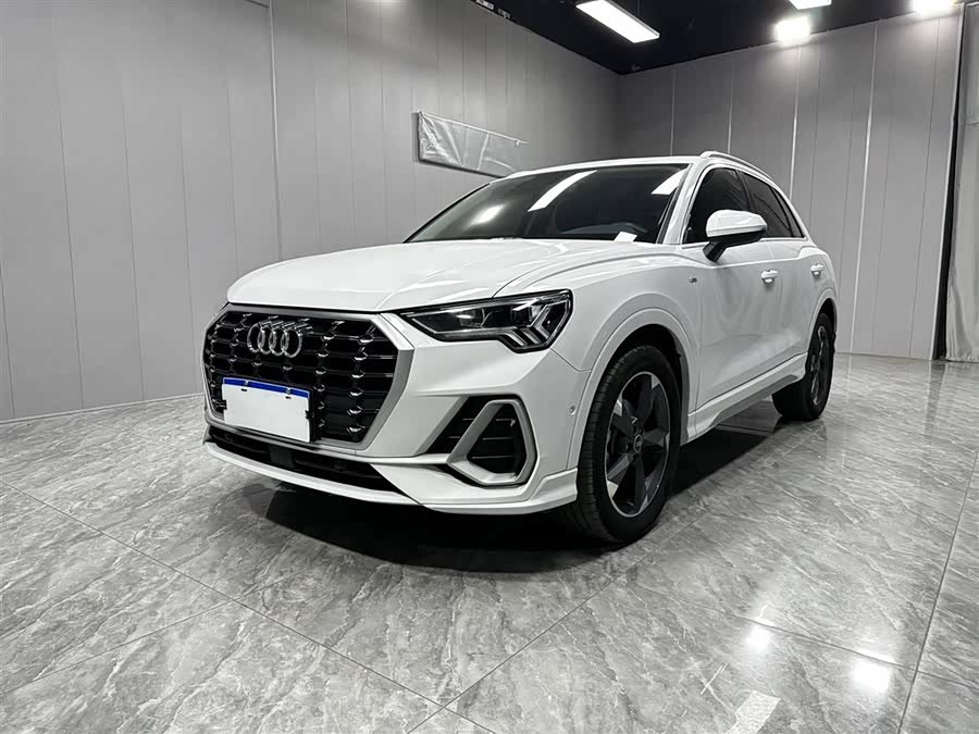 Audi Q3 2022
