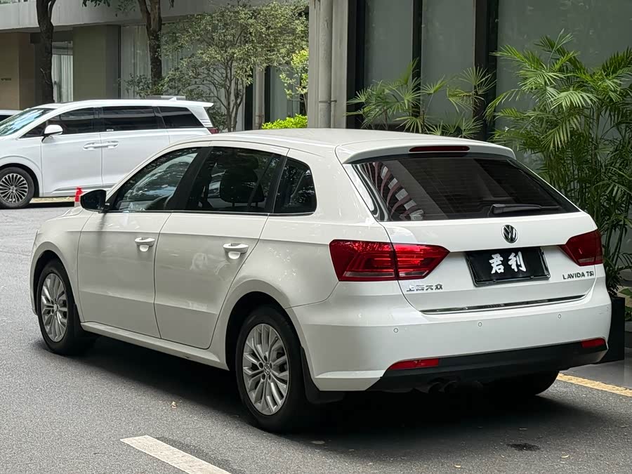 Volkswagen Gran Lavida 2013