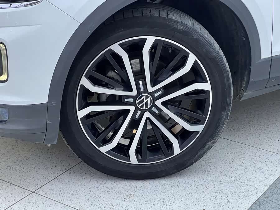 Volkswagen T-Roc 2021 — фото 20