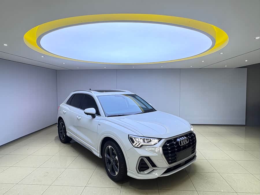 Audi Q3 2021