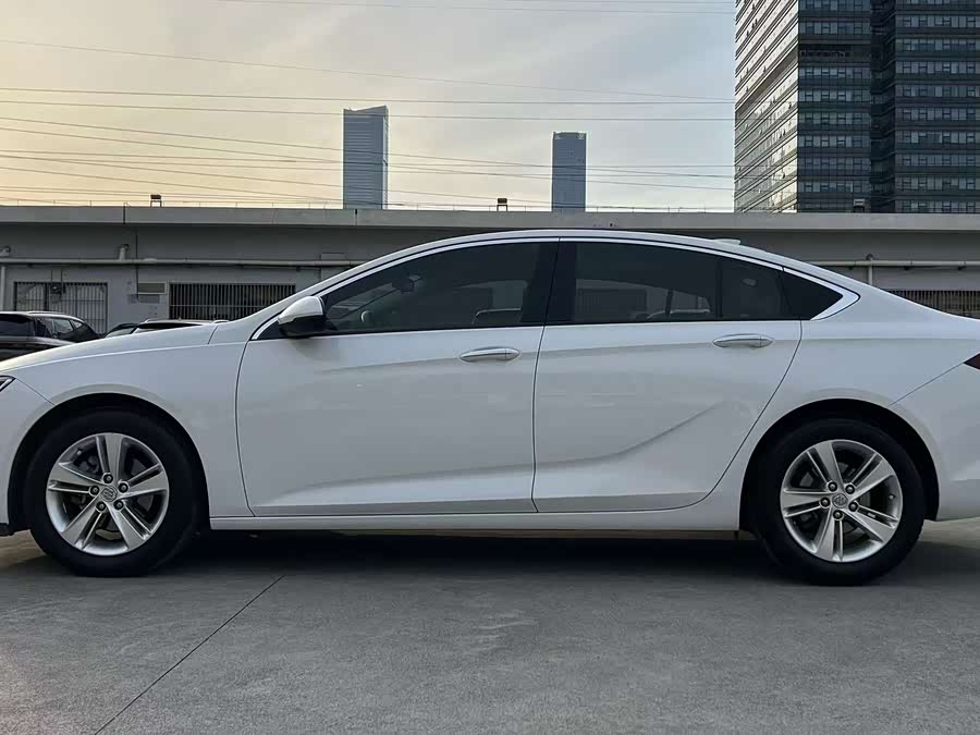 Buick Regal 2019 — фото 11