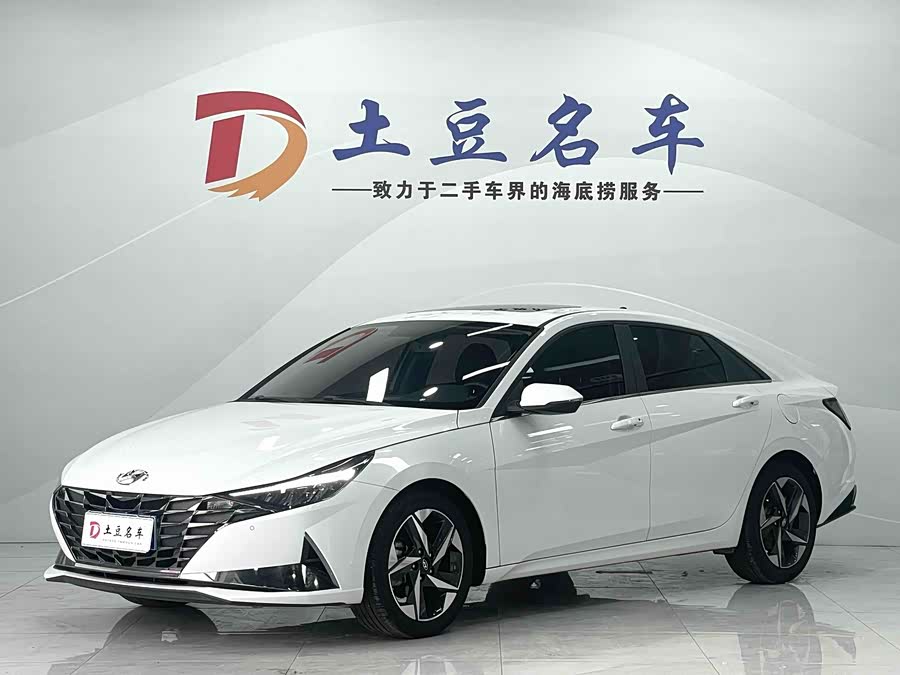 Hyundai Elantra 2022