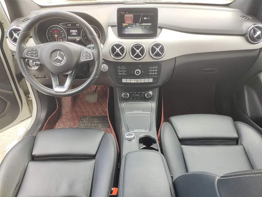 Mercedes-Benz B-Class 2019 — фото 10