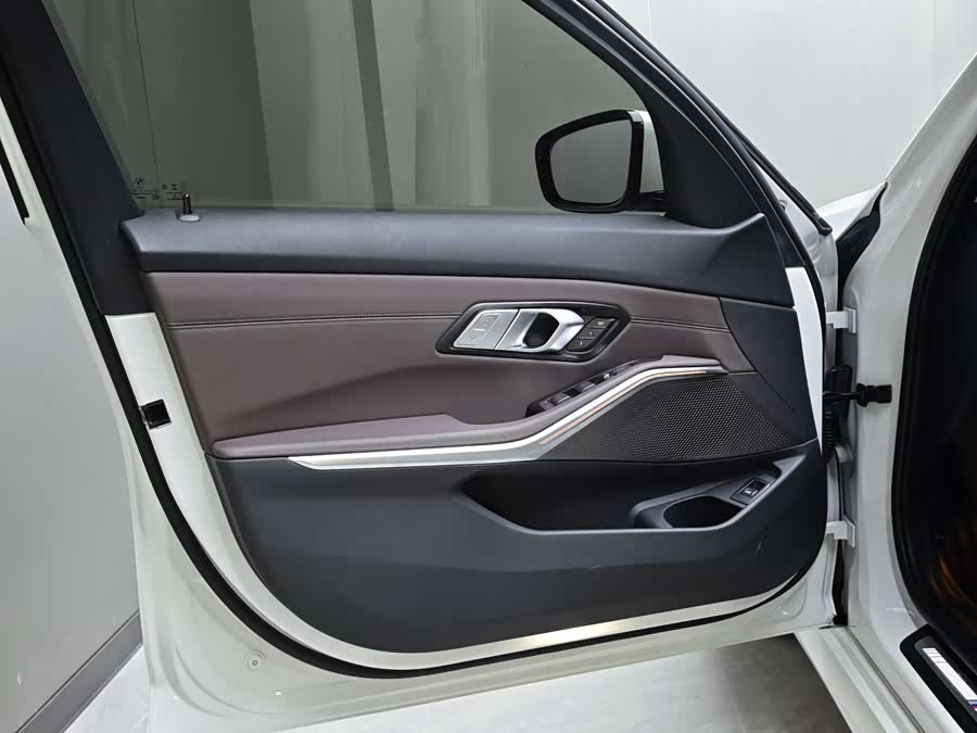 BMW 3 Series 2021