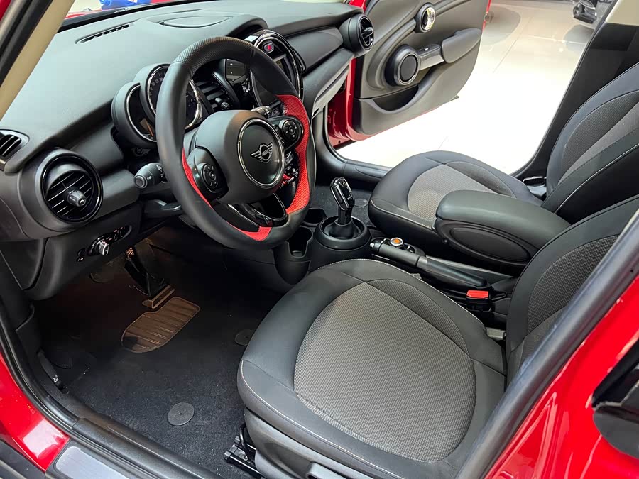 MINI MINI 2019