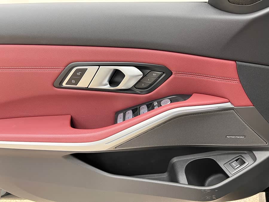 BMW 3 Series 2023 — фото 12