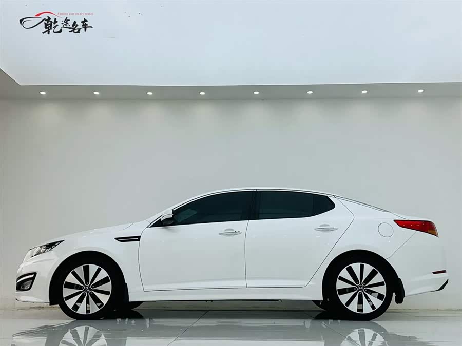 Kia K5 2011