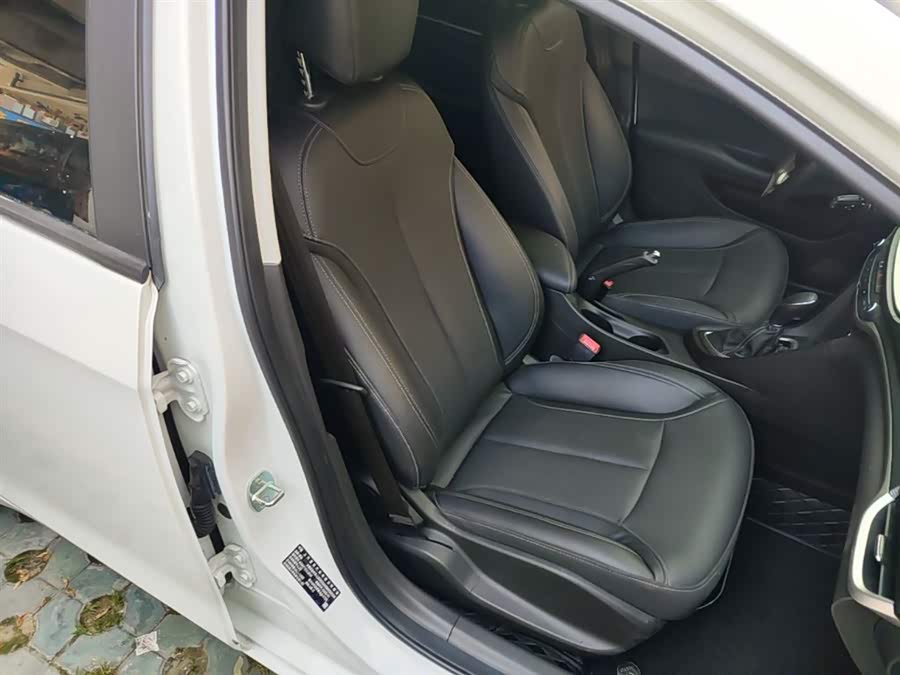Buick Excelle GT 2021 — фото 25