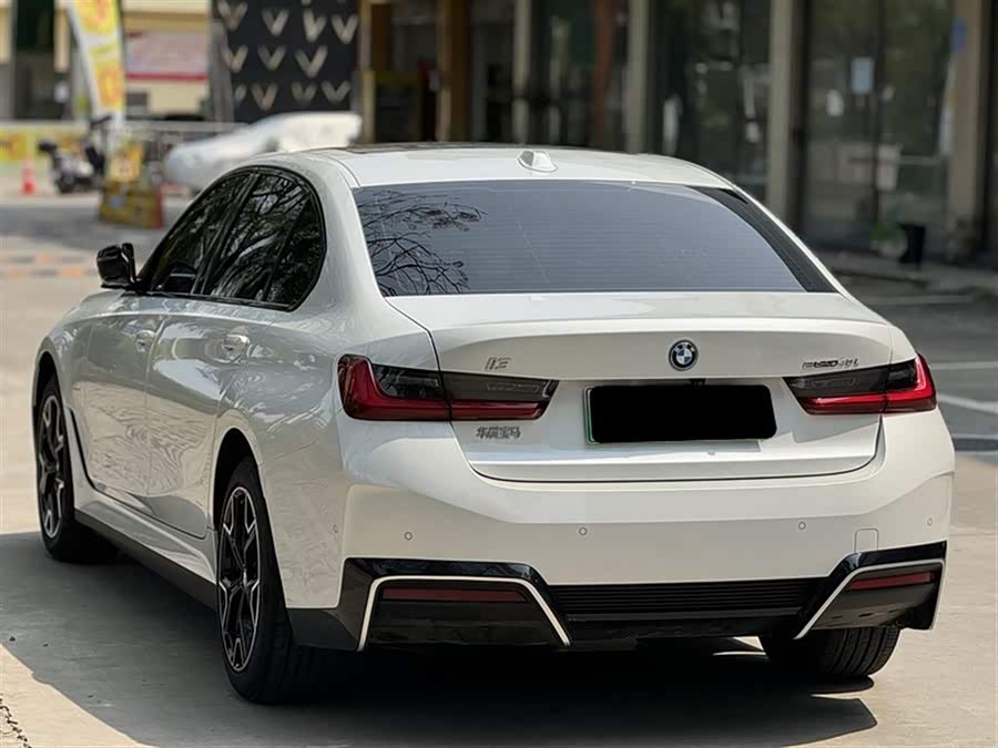BMW i3 2024
