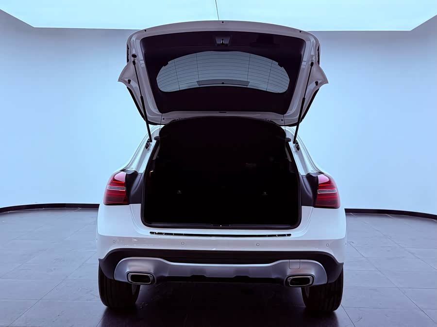 Mercedes-Benz GLA 2018 — фото 25