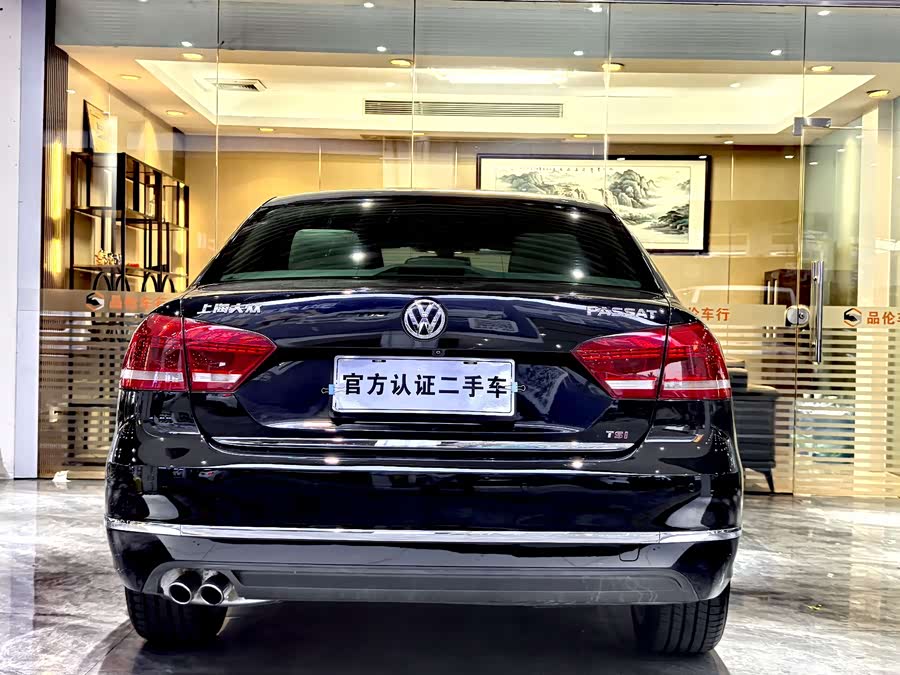 Volkswagen Passat 2014 — фото 16