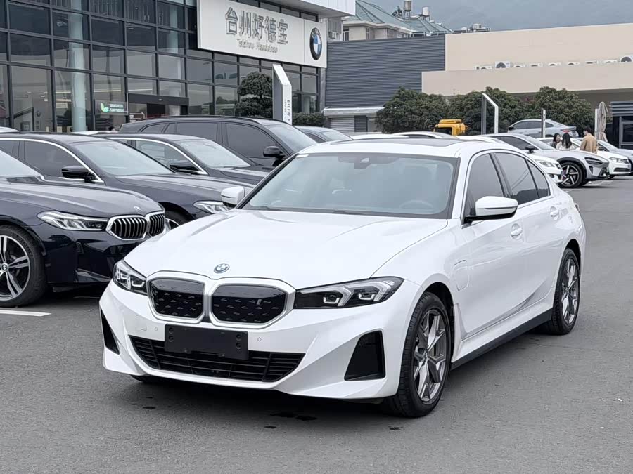 BMW i3 2022