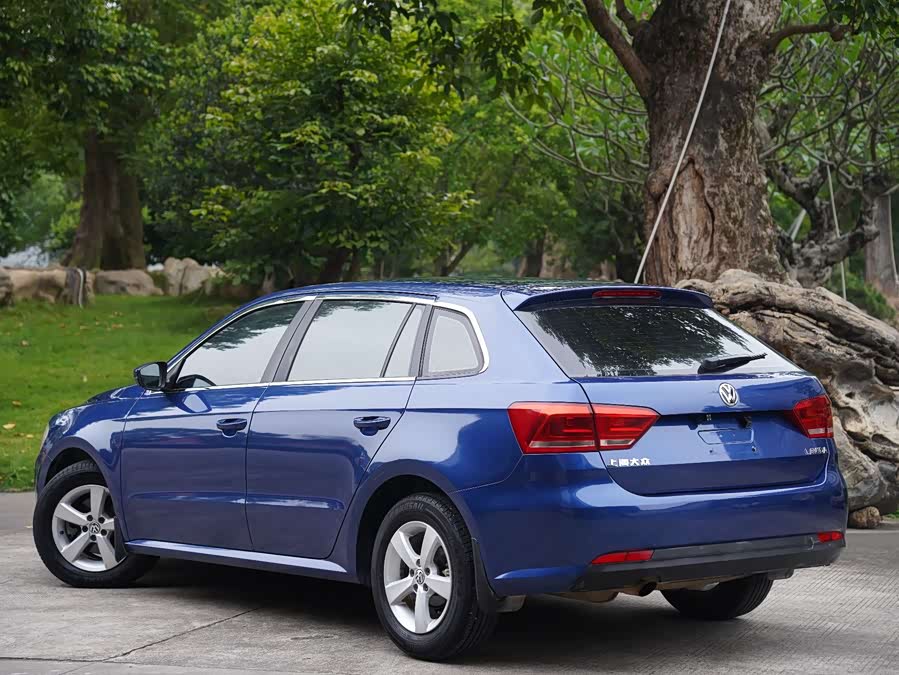 Volkswagen Gran Lavida 2013