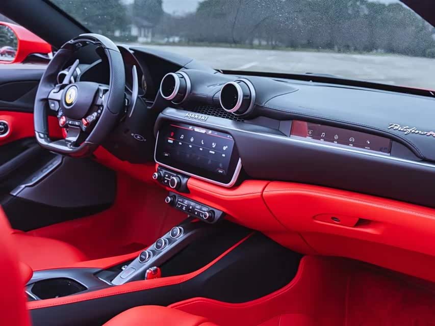 Ferrari Portofino 2021