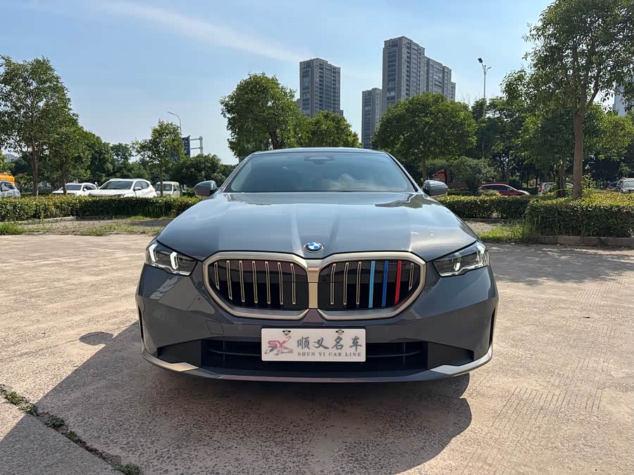 BMW 5 Series 2024