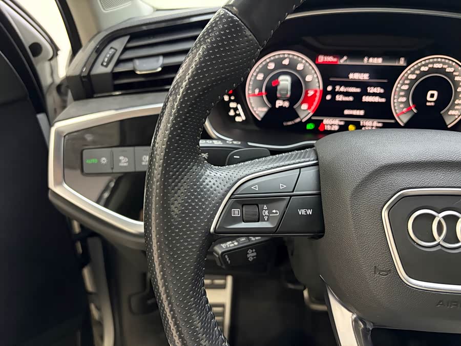 Audi Q3 Sportback 2022 — фото 17