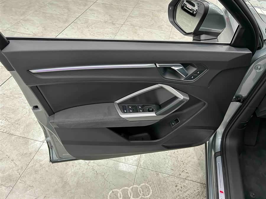 Audi Q3 2022 — фото 10