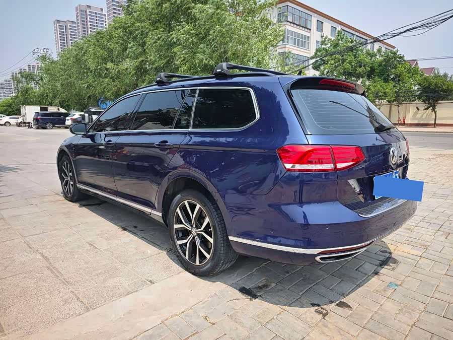 Volkswagen Viloran 2018