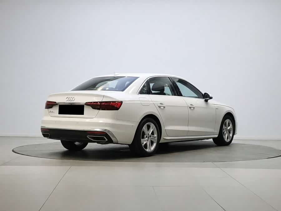 Audi A4L 2020