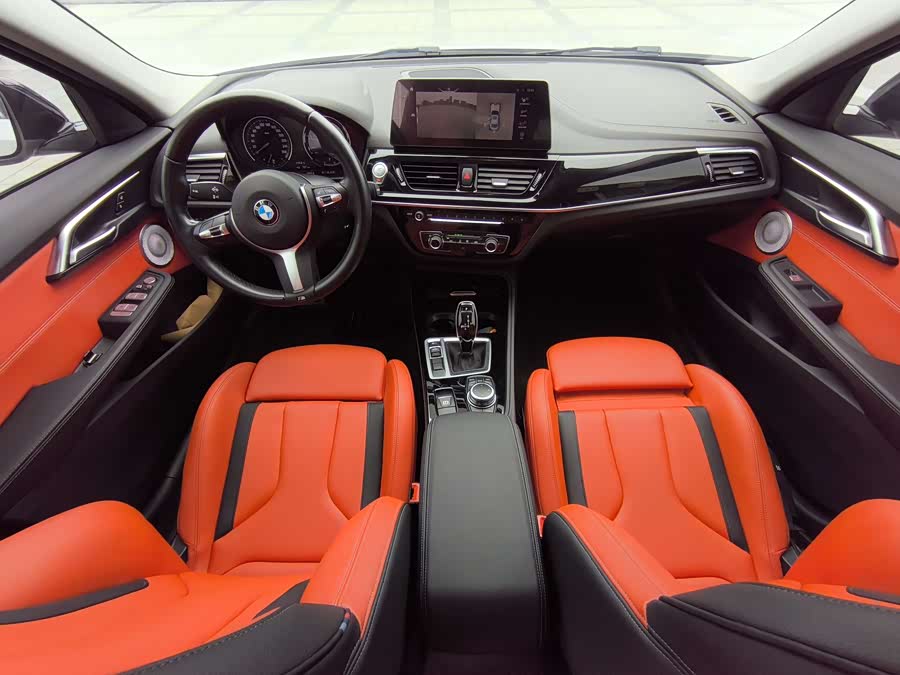 BMW 1 Series 2022 — фото 16