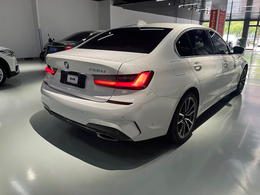BMW 3 Series 2021